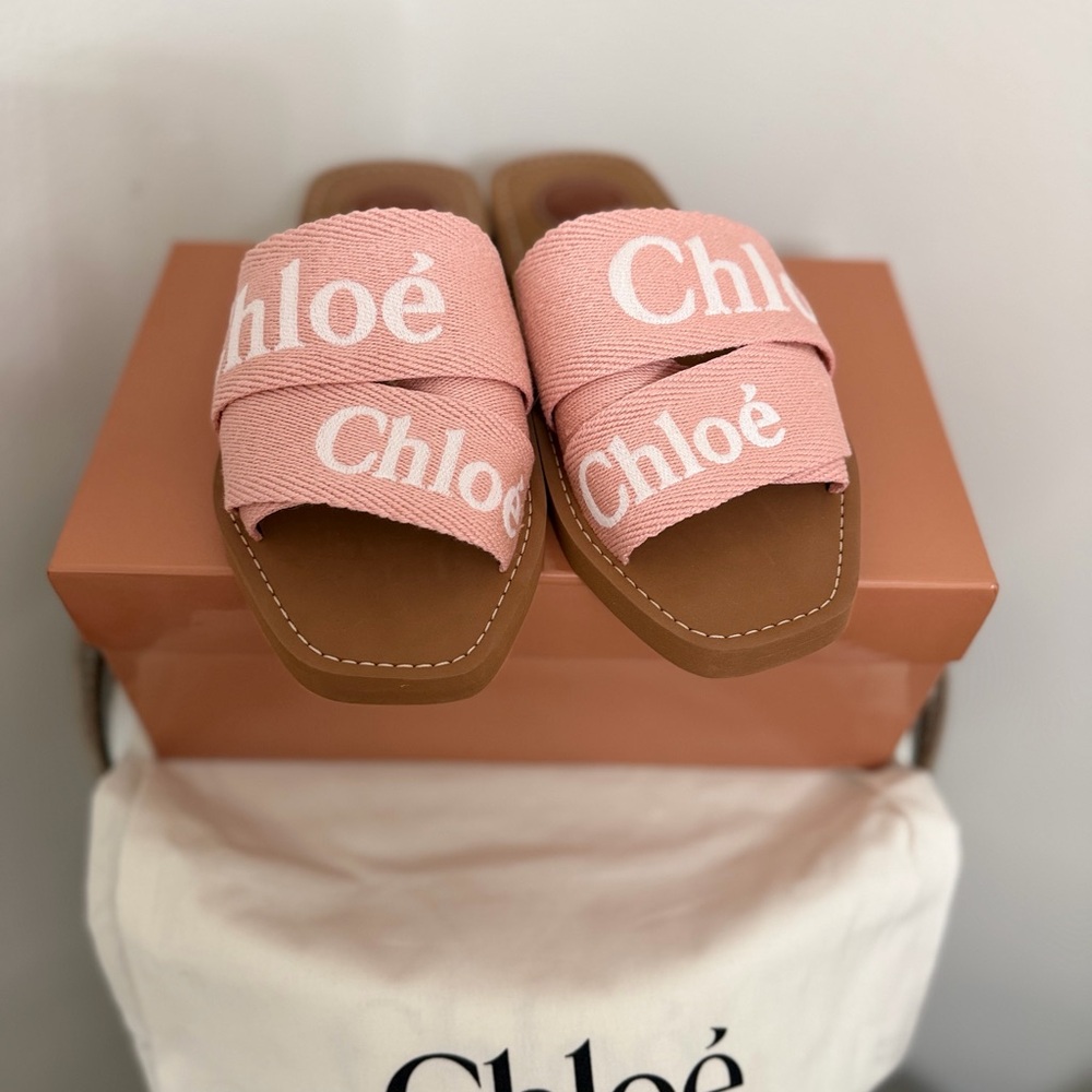 CHLOE LOGO STRAP SLIDE - Picture 2 of 6